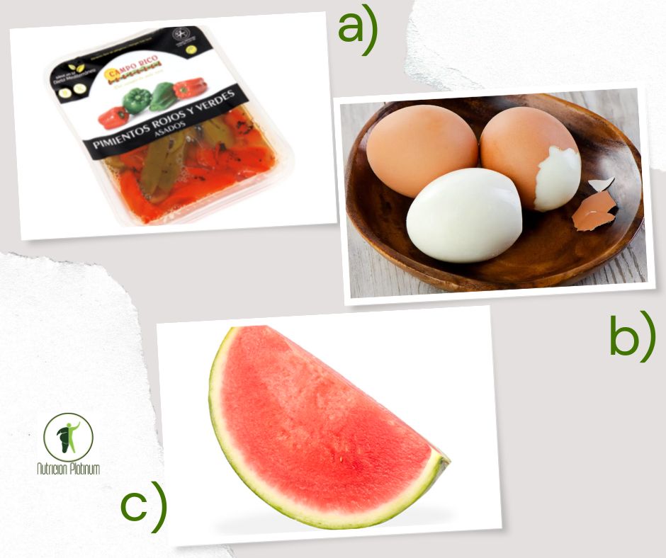 Pimientos asados con huevos cocidos y 1 tajada de sandia tamaño de PUÑO.